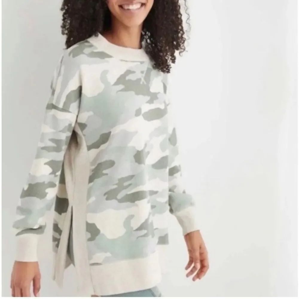 Aerie Good Vibes Desert Camo Oversized Crewneck Sweatshirt Size XS